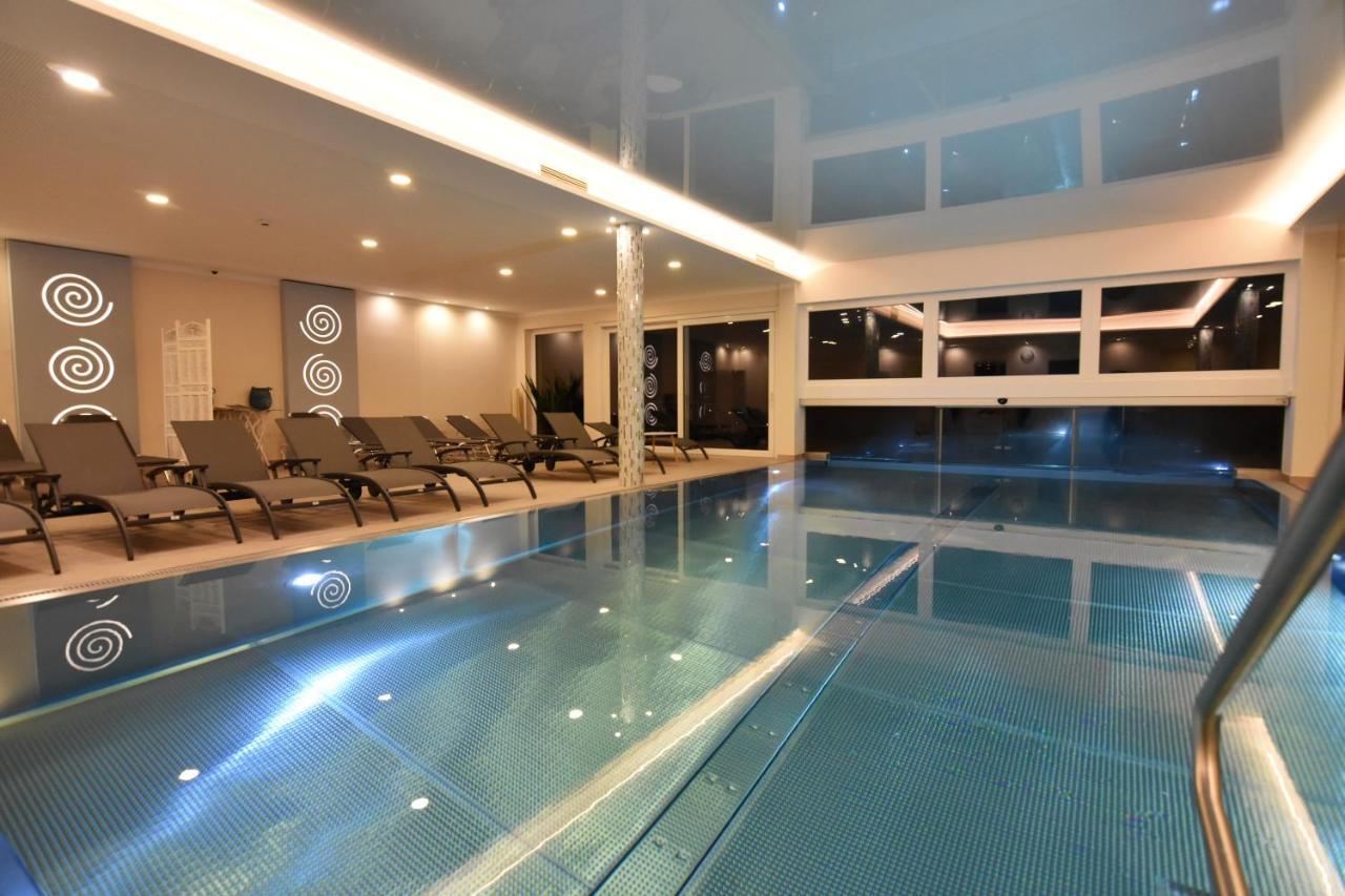 Das Balance - Spa & Golf Hotel Am Woerthersee Portschach am Woerthersee Exterior foto