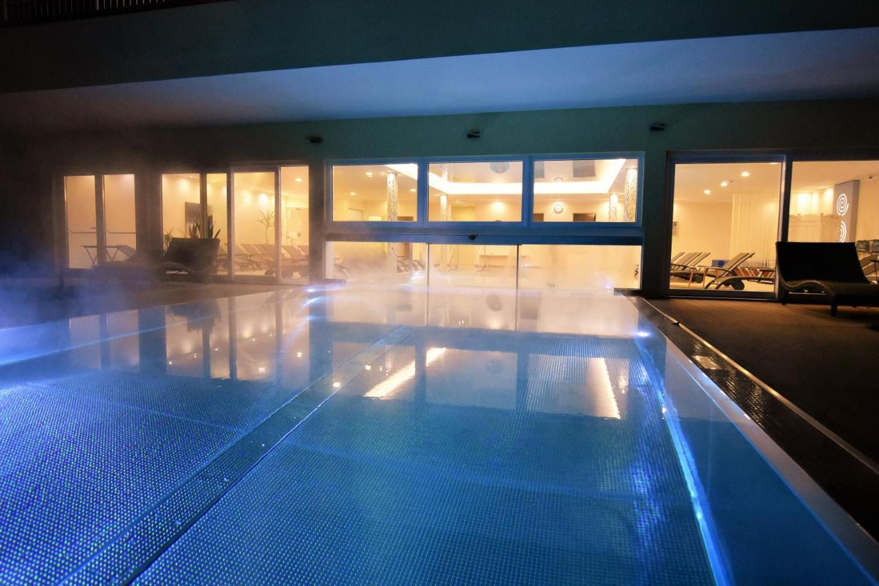 Das Balance - Spa & Golf Hotel Am Woerthersee Portschach am Woerthersee Exterior foto